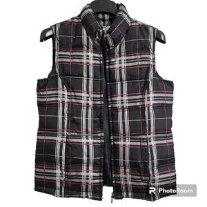 Charter Club Black, Gray & Red Plaid Puffer Vest Size Medium